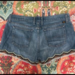 Lucky Brand Embroidered Aztec Jean Shorts Size 8